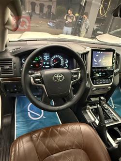 تويوتا لاندكروزر